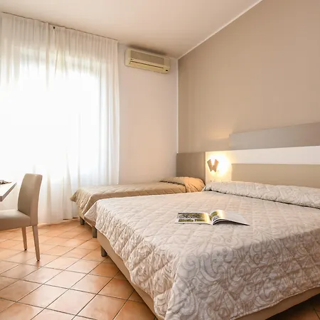 Riel Hotel